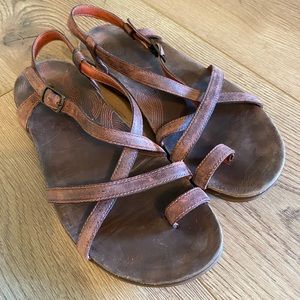 CHACO leather toe dorra strappy distressed sandals